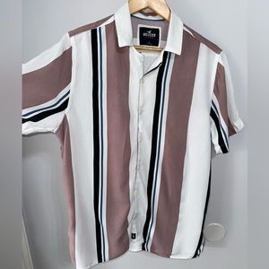 Hollister Short Sleeve Button Down (Large)